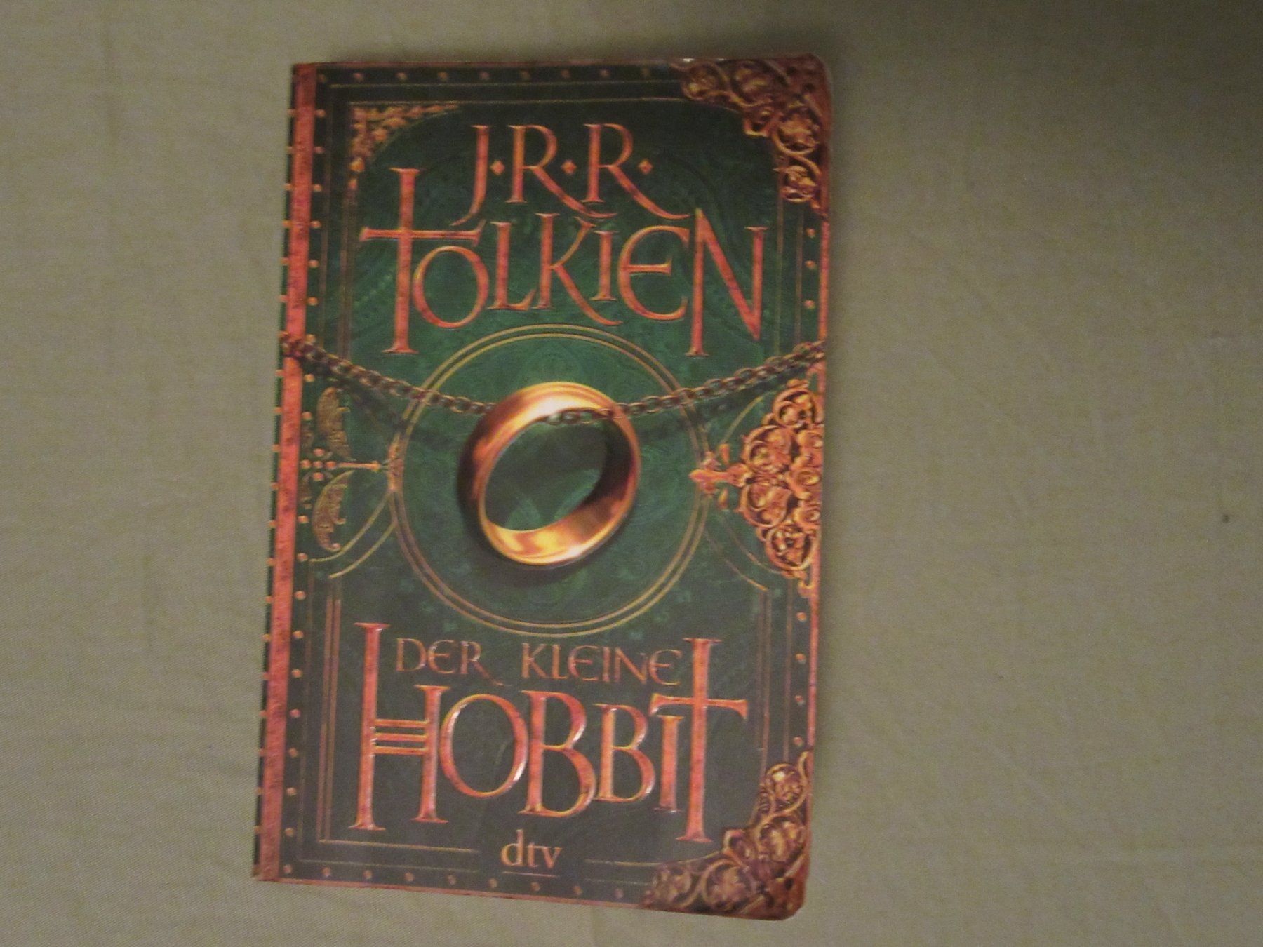 Libri: J.R.R. Tolkien "Der kleine Hobbit", Versand 4.- – Usato da Bern venduto da Mariana7