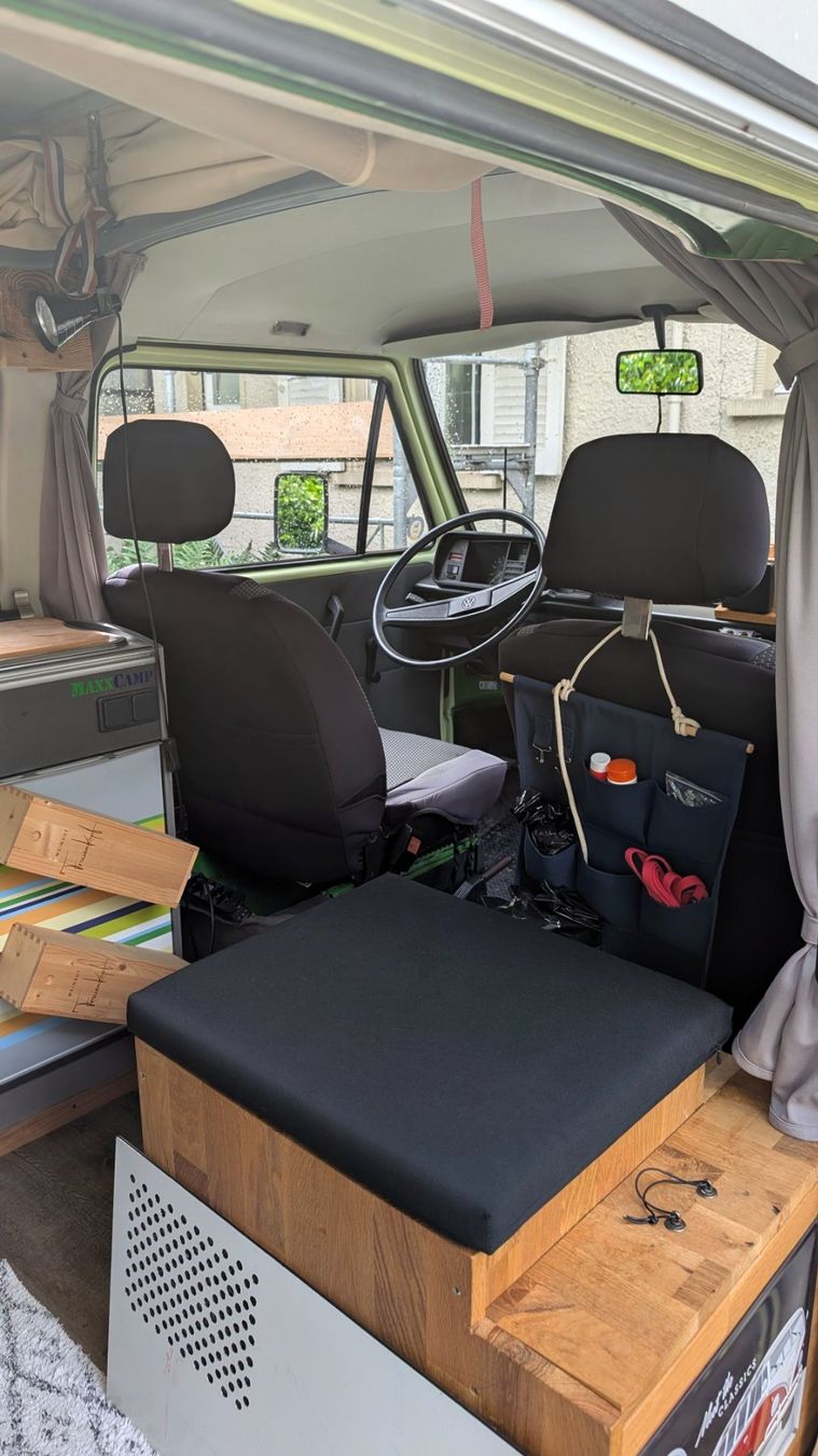 VW Véhicules de camping: VW Bus T3 - Typ 2 mit Hochstelldach – D'occasion à Solothurn par Theleftfoot 5