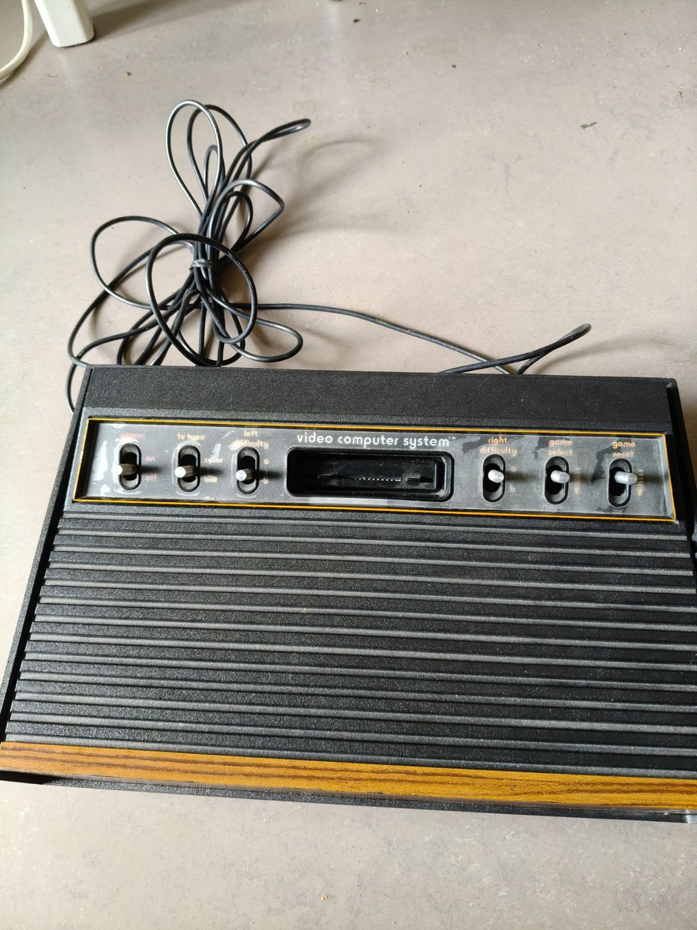 Atari Console: Videospielkonsole Atari 2600 - defekt – Difettoso da Zürich venduto da s6000