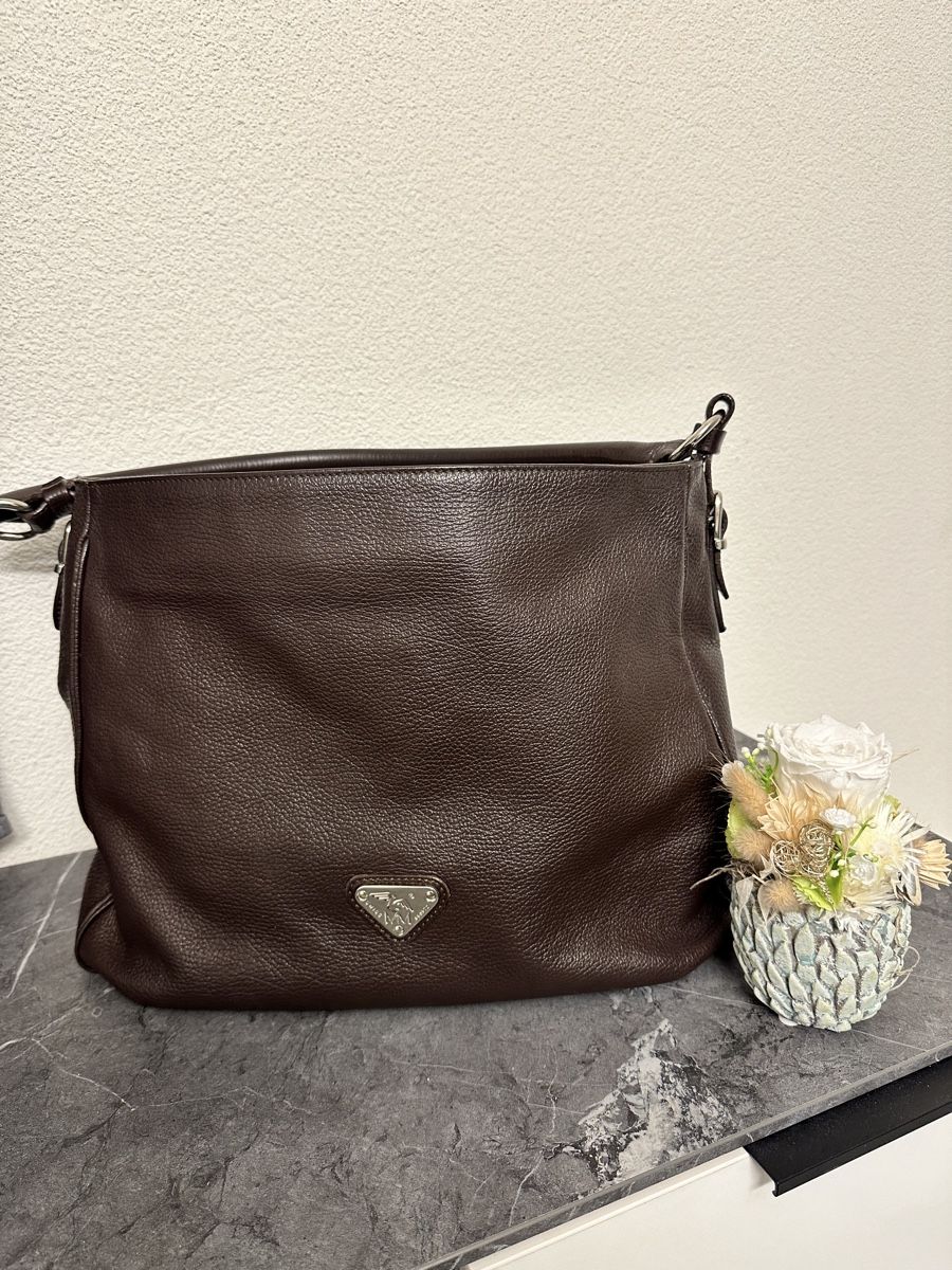 Maison Mollerus Taschen für Damen: Maison mollerus Schultertasche – Gebraucht aus Unterägeri von Tamara.2605