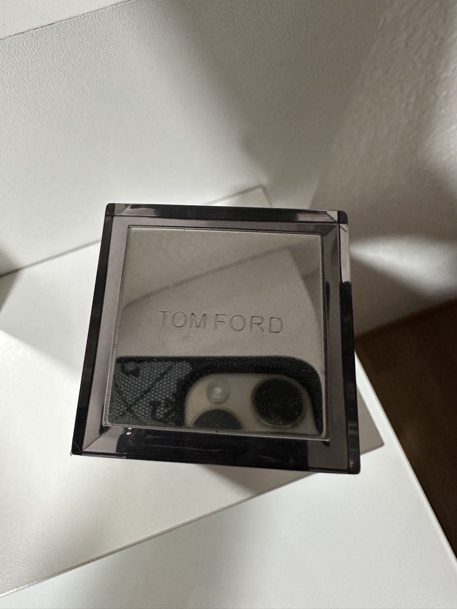 Tom Ford Profumi & Eau de Toilette: Tom Ford Oud Wood Eau de Parfum 50ml Flakon – Nuovo (secondo la descrizione) da Oberurnen venduto da nes_8xqt 1