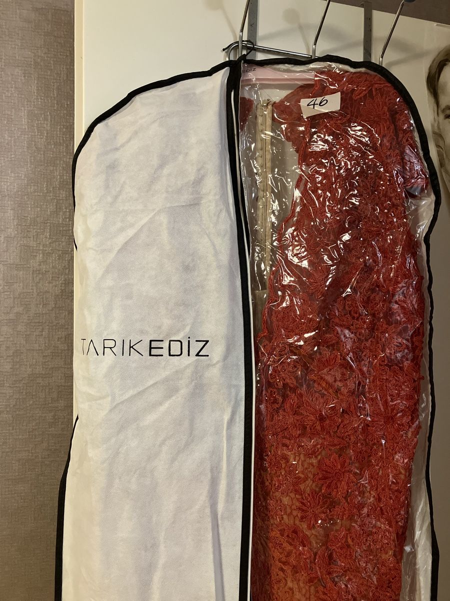 Vestiti: Tarik Ediz Red Dress – Usato da Basel venduto da DanF85 1