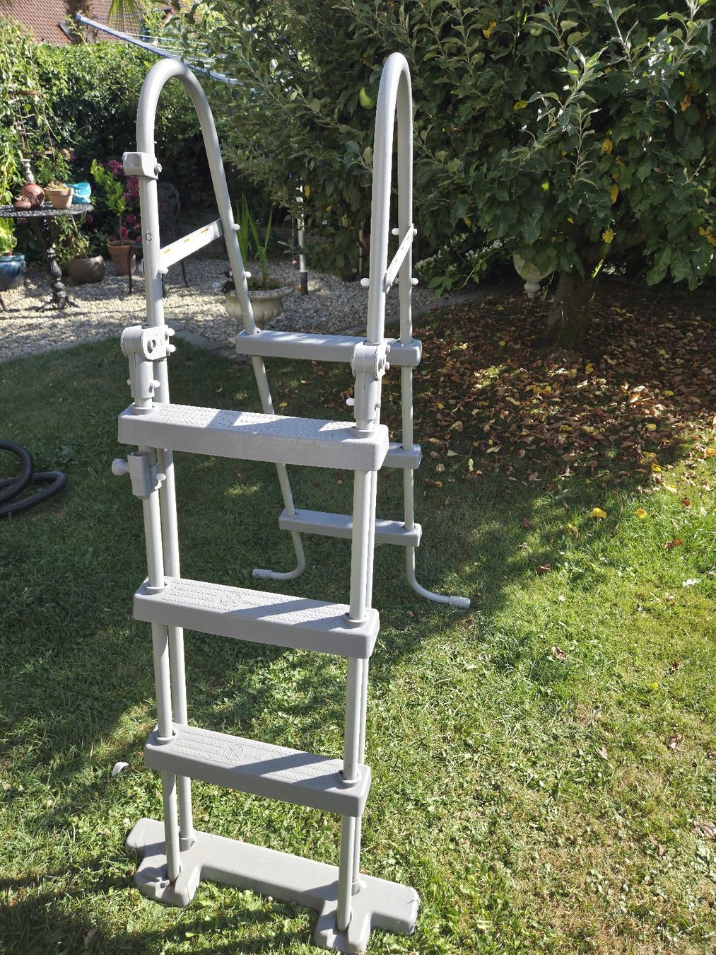 Intex Schwimmbad: Pool Komplettset – Gebraucht aus Emmenbrücke von Zimmer 3