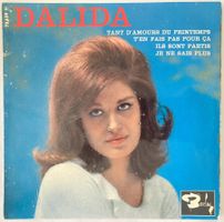 DALIDA - TANT D'AMOURS AU PRINTEMPS
