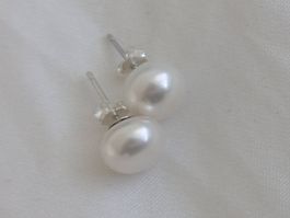 Neue Süsswasserperlen Ohrstecker
