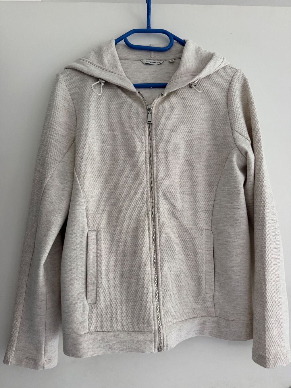 Tom Tailor Jacken: Tom Tailor Sweatjacke mit Kapuze – Gebraucht aus Rothenfluh von hegy