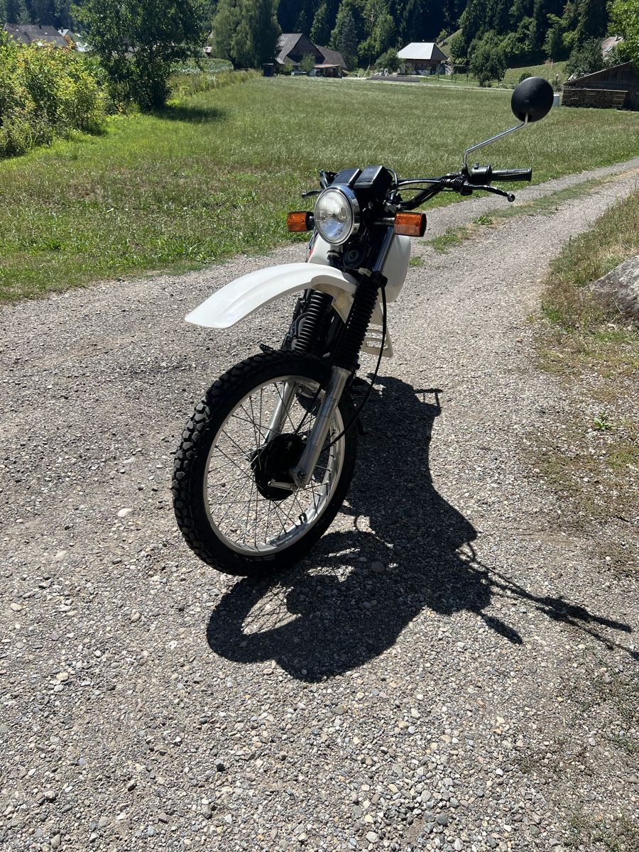 Yamaha Enduro: Motorrad XT 550 Oldtimer – Usato da Zollbrück venduto da Maxemus 3