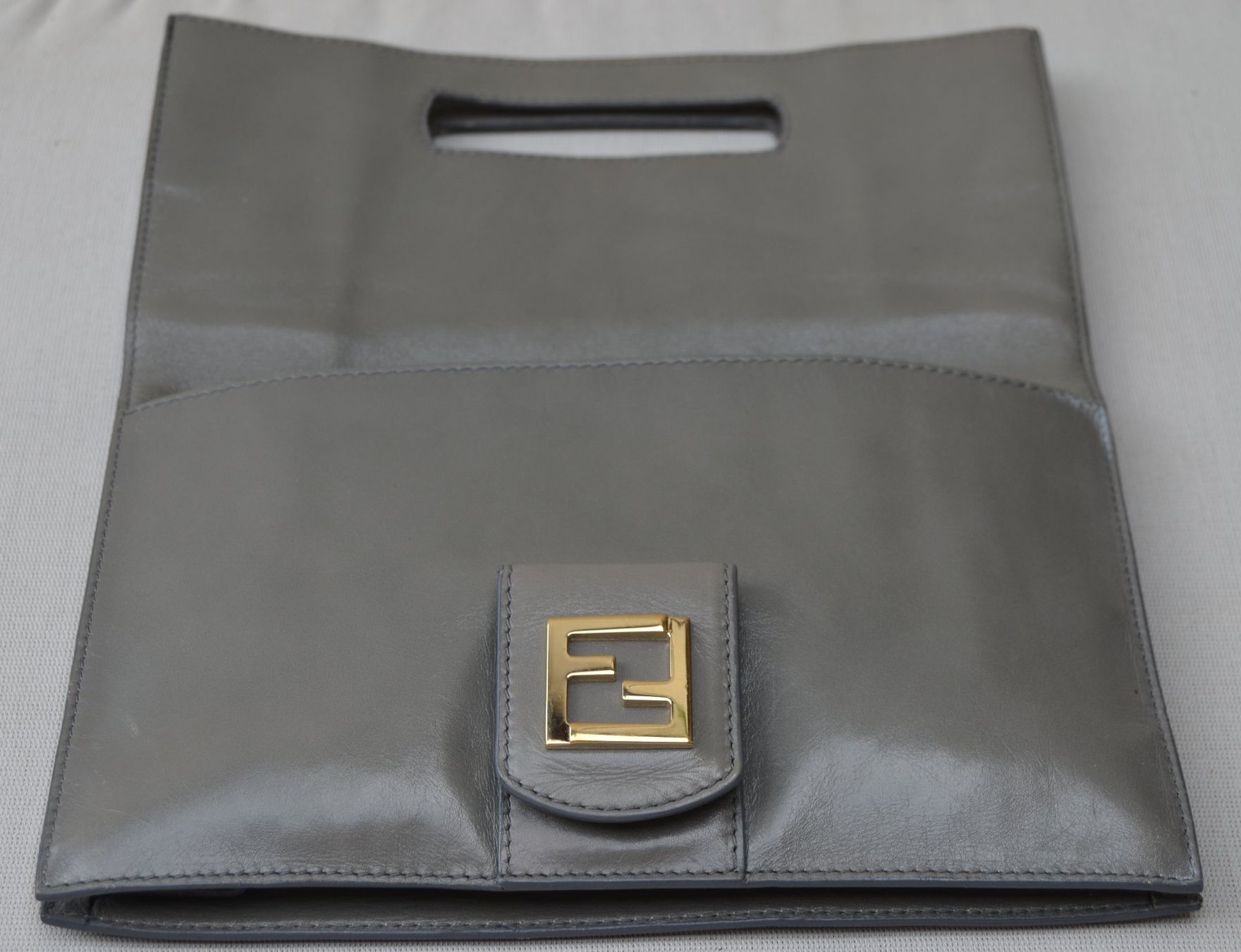 Fendi Taschen für Damen: Fendi Tasche / Sac / Pochette – Gebraucht aus Collonges von Auganien 2