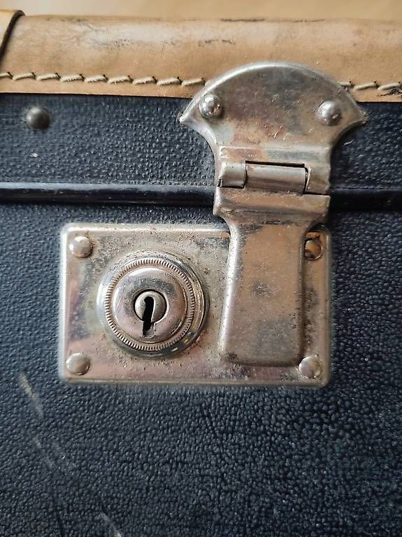 Valises de voyage: Valise au style vintage rétro – D'occasion à Cormoret par vote1881 3