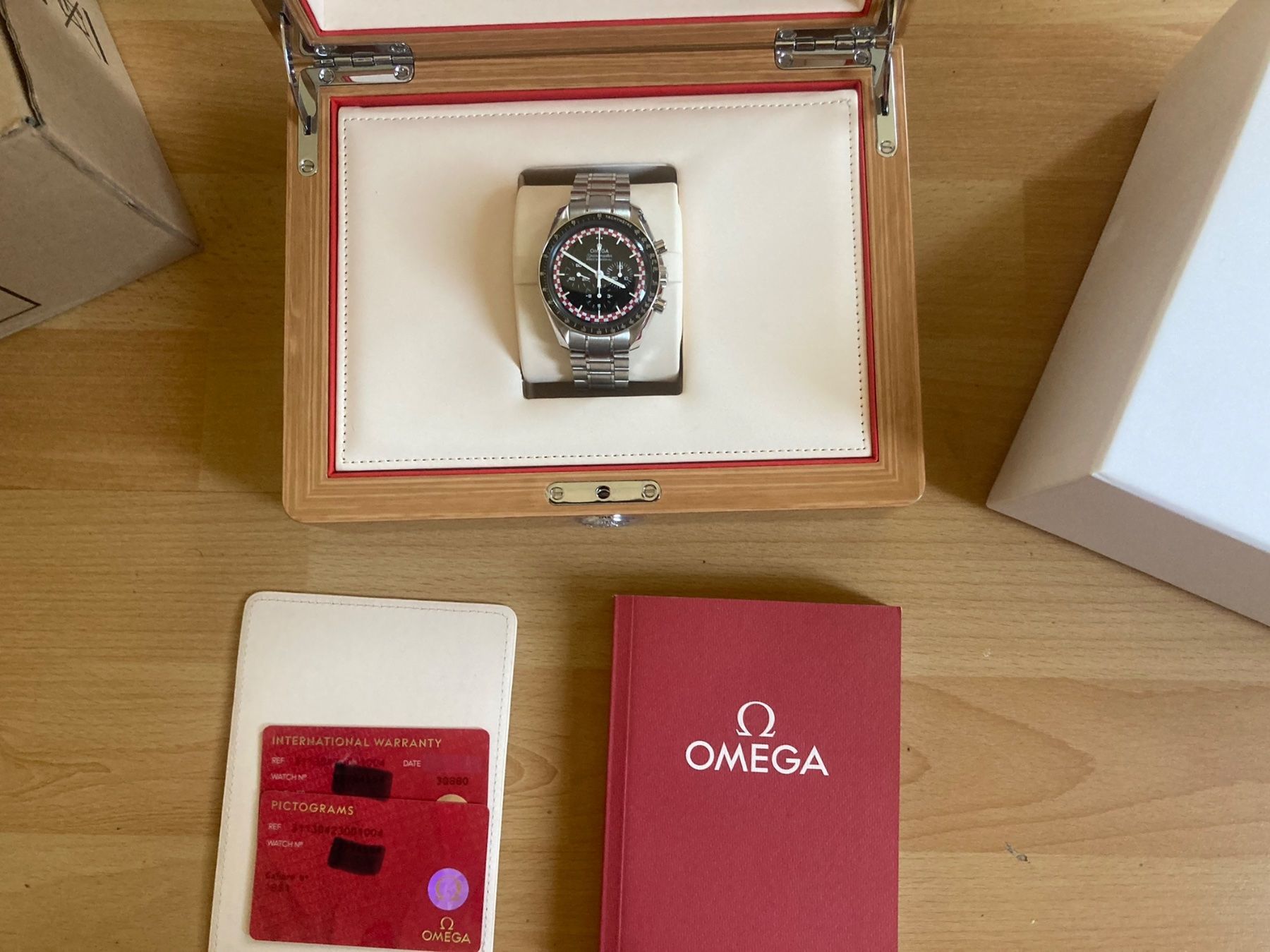Omega Orologi: New Old Stock Speedmaster Tintin – Nuovo (secondo la descrizione) da Zürich venduto da Troy_K 2