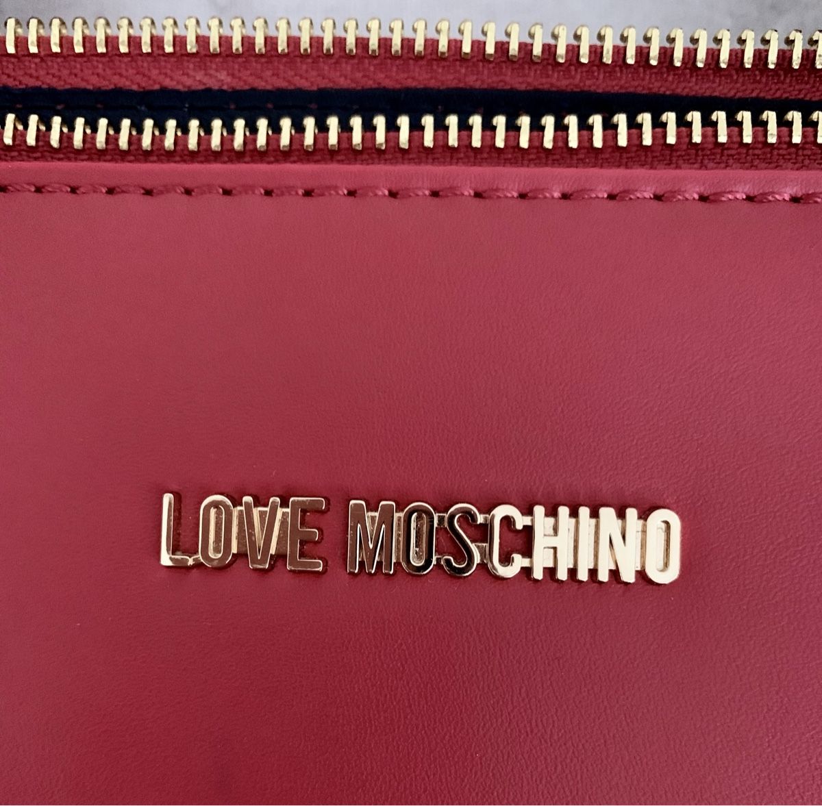Moschino Borse da donna: Love Moschino Umhängetasche – Nuovo (secondo la descrizione) da Niederurnen venduto da Chanel40 5