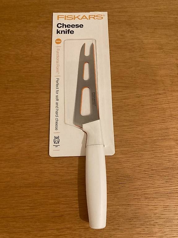 Fiskars Coltelli da cucina: FISKARS Käsemesser originalverpackt - neu – Nuovo e nell'imballaggio originale da Zürich venduto da hauszwoelf