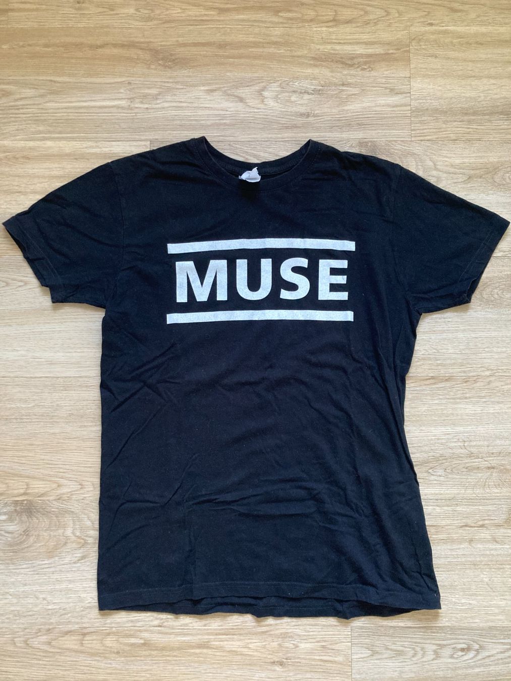 T-shirt: T-shirt Muse M noir – Usato da Delémont venduto da Nico2800