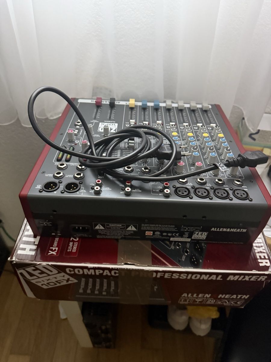 Allen & Heath Mischpulte: Allen&Heath ZED-10FX Mischpult – Gebraucht aus Nebikon von Electrovoice10 1