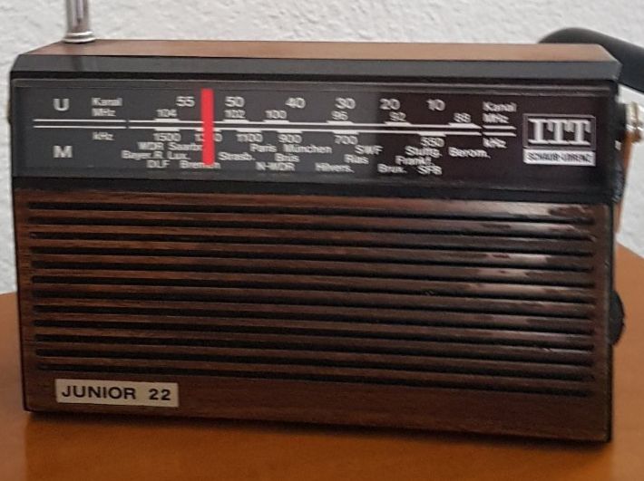 Schaub Lorenz Radio: Radio MINI Junior2 Lorenz-Schaub vintage – Usato da Wallisellen venduto da Swissline11 4