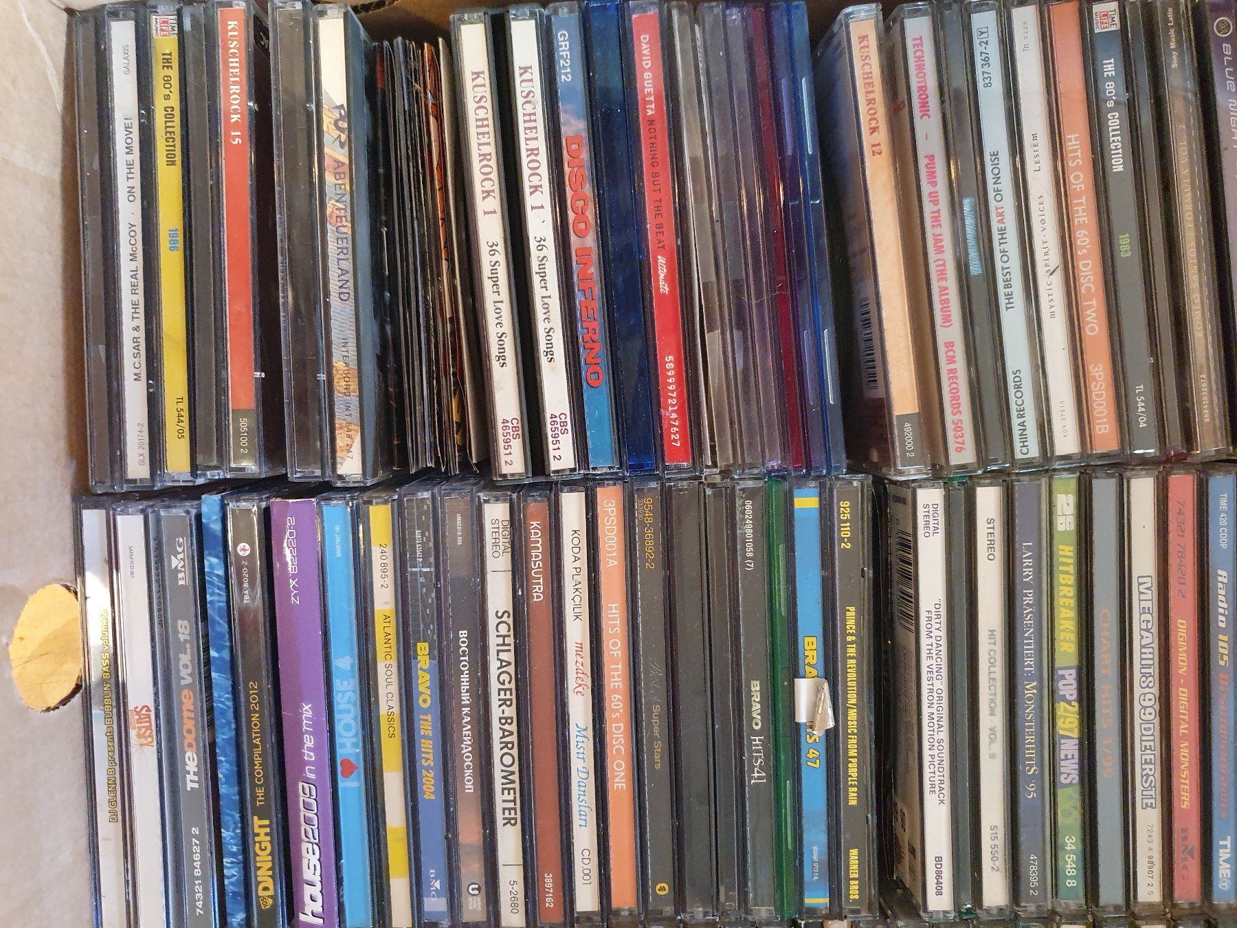 CD: CD Sammlung div. Genres – Usato da Zürich venduto da loosebone 4