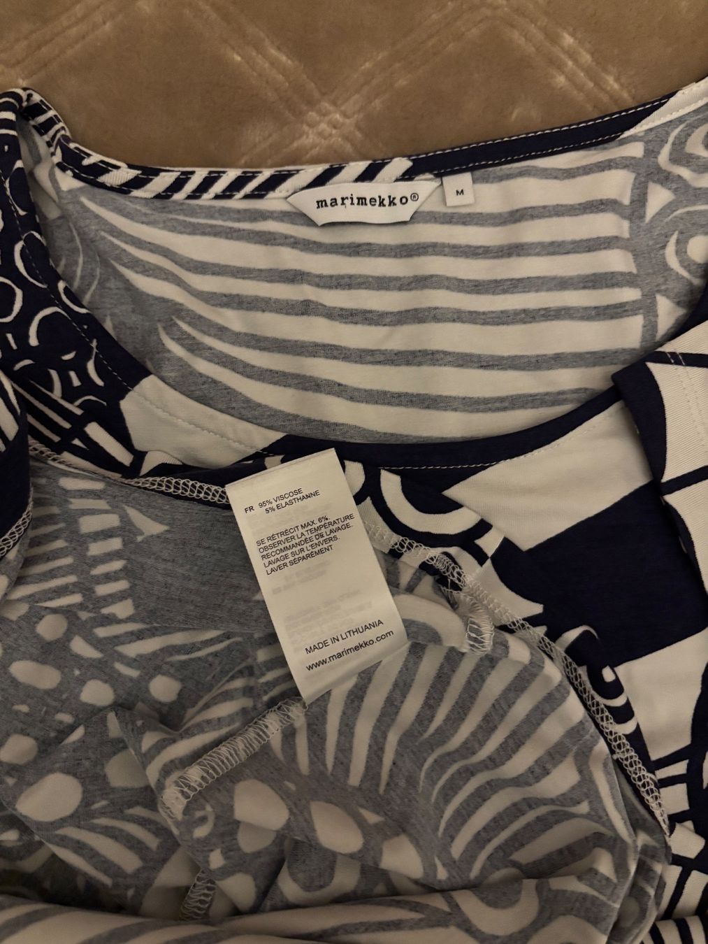 Marimekko T-shirts: Marimekko Shirt – D'occasion à Wetzikon par wir5Frauen 4