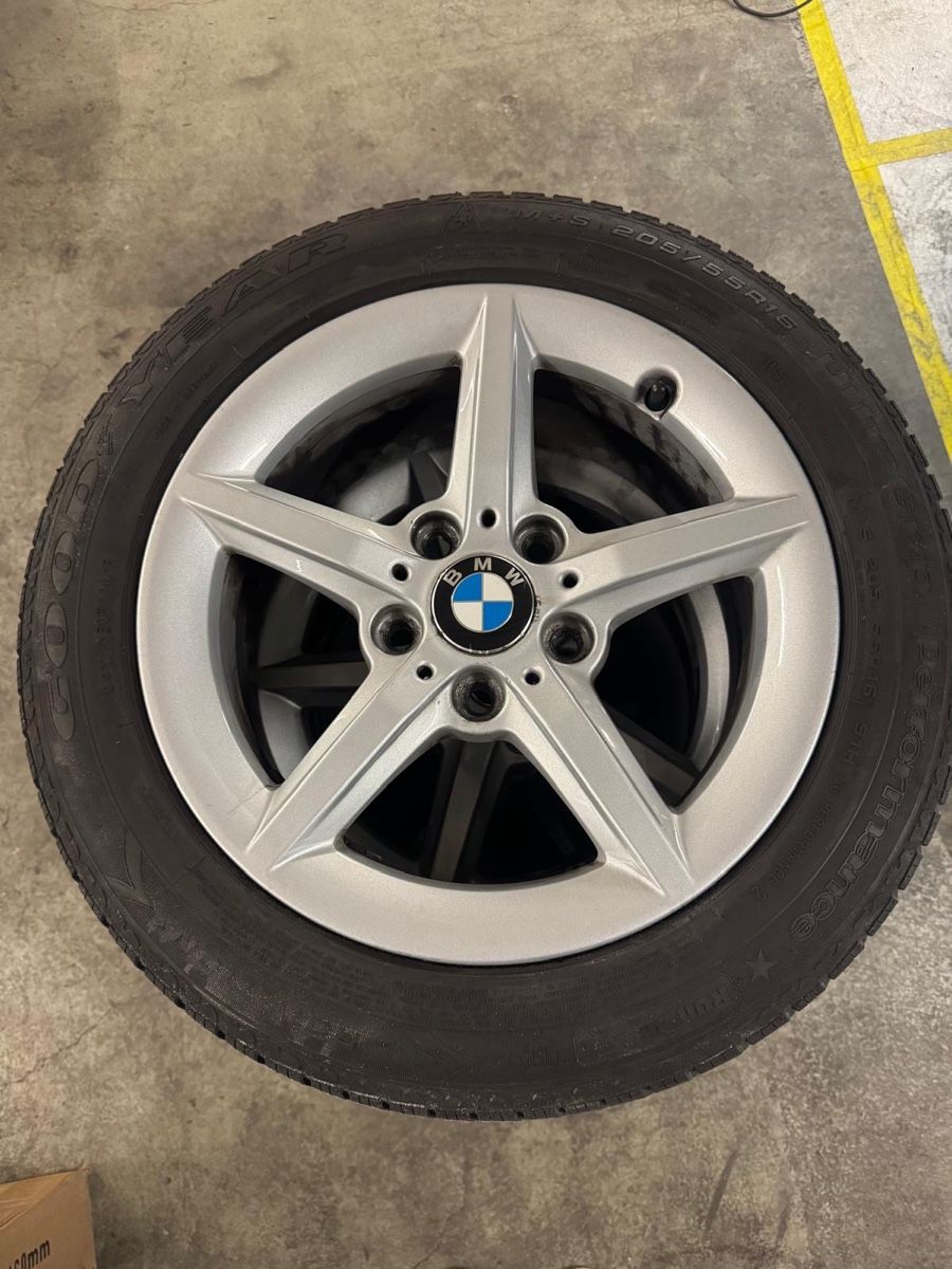 BMW Jantes: BMW Felgen mit Reifen – D'occasion à Döttingen par maxi.3003