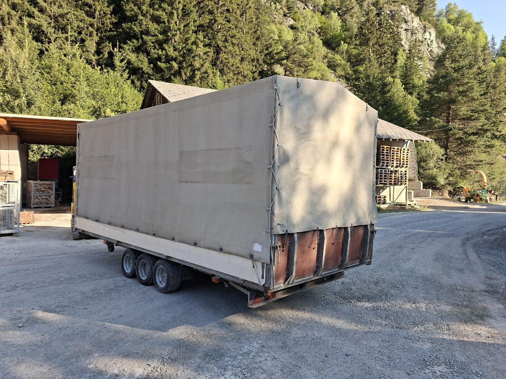 Anhänger: Kippannhänger – Gebraucht aus Sent von Tours_suren 3