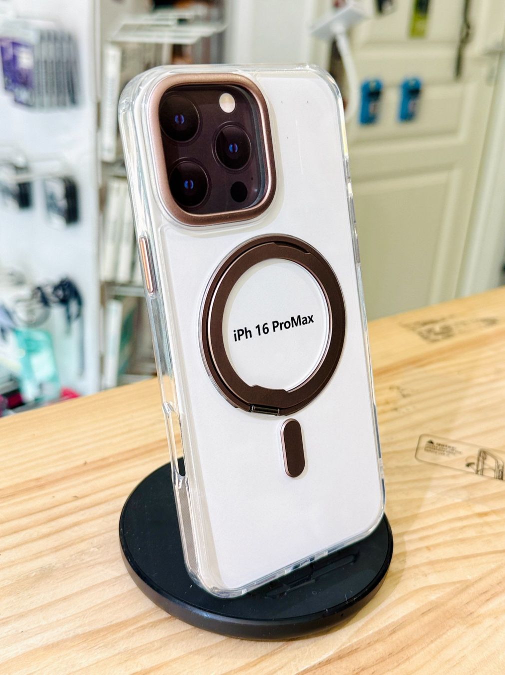 Cover & Protezioni schermo: iPhone 16 Pro Max -Coque magsafe support  rotatif doré – Nuovo e nell'imballaggio originale da Morges venduto da DigiAC 2
