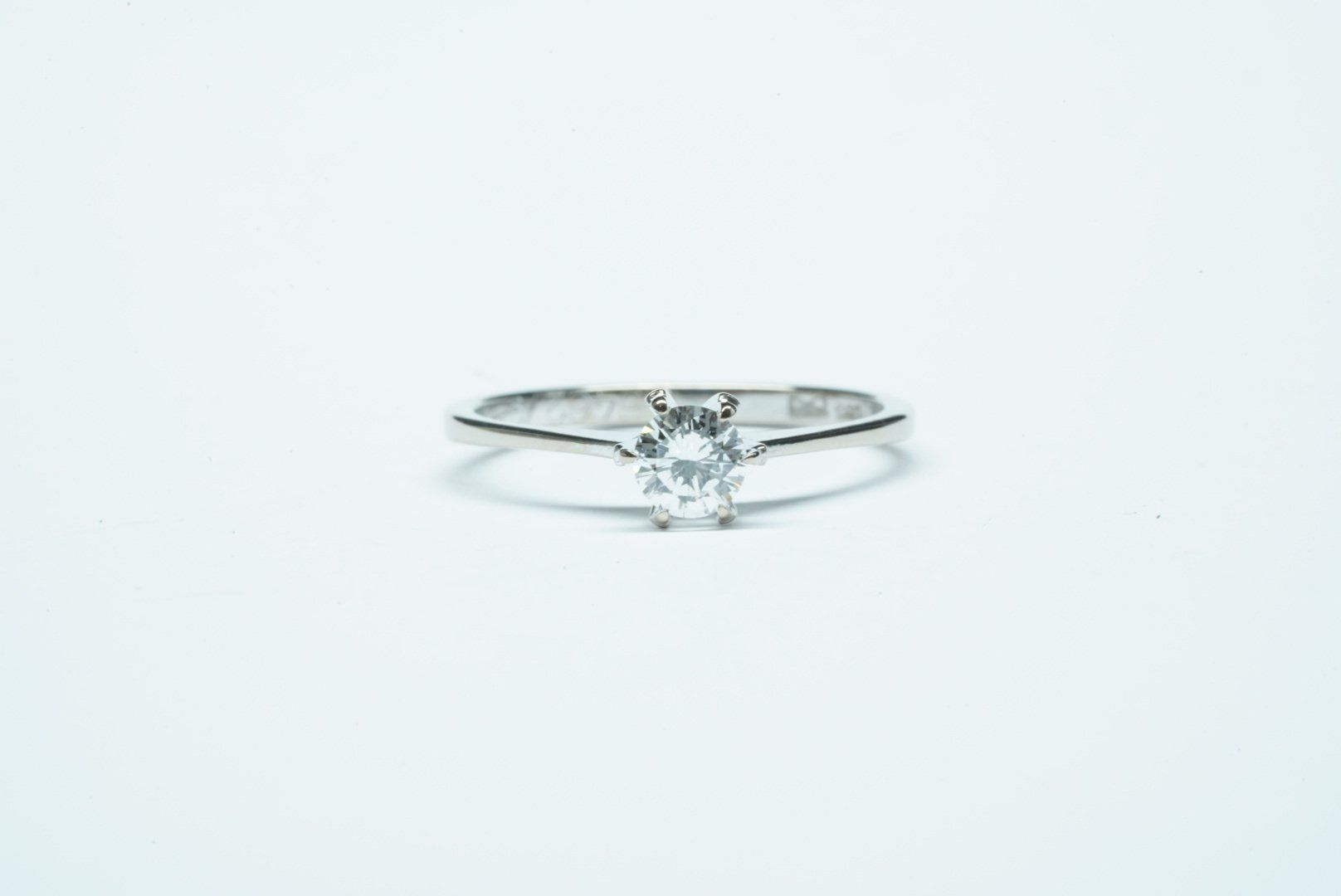 Ringe: 14k Diamant Solitär ca. 0.35ct – Gebraucht aus Bülach von Re-Jewelled