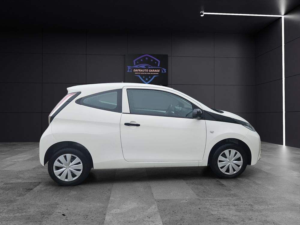 Toyota Automobili: Toyota Aygo, 75'000km, Blanche, Occasion expertisé a jour – Usato da Lucens venduto da dav_n6gv 5