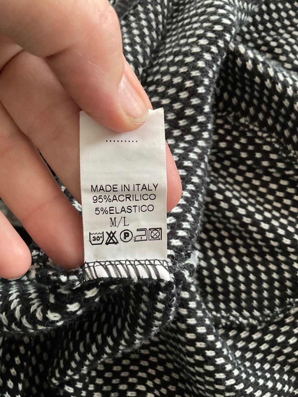 Giacche: Strick Jacke Gr. M-L – Usato da Rümlang venduto da euqinom16 5