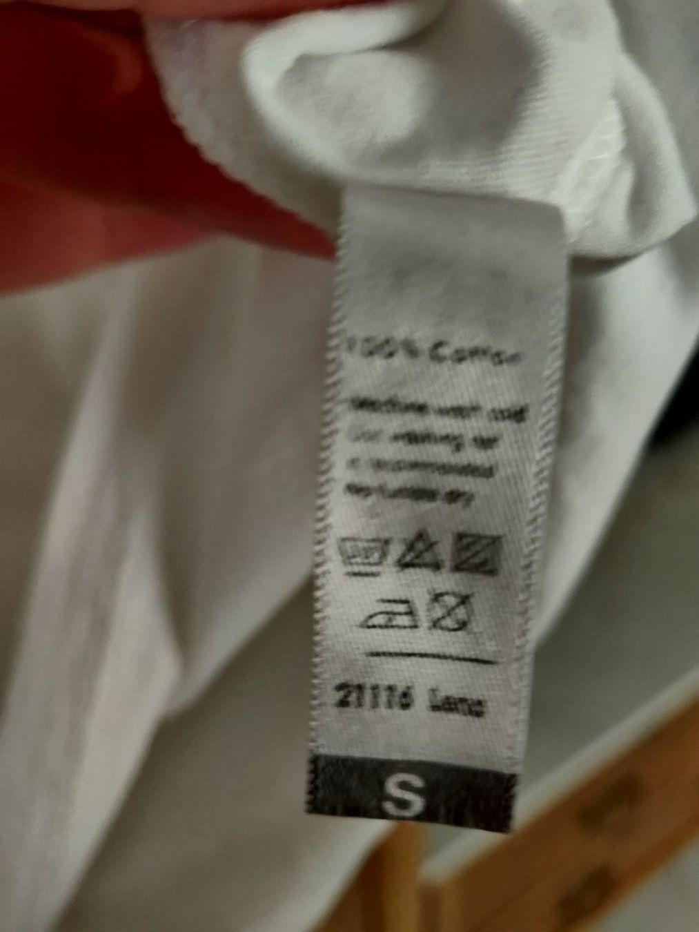 T-shirt: Damen Iheart T-Shirt – Nuovo (secondo la descrizione) da Schwyz venduto da Francesca54 3