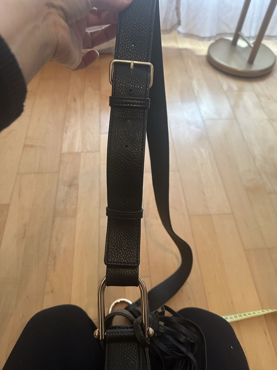Taschen für Damen: Schicke schwarze Kunst-Ledertasche mit Fransen – Neu (gemäss Beschreibung) aus Altendorf von Eastwick4 3