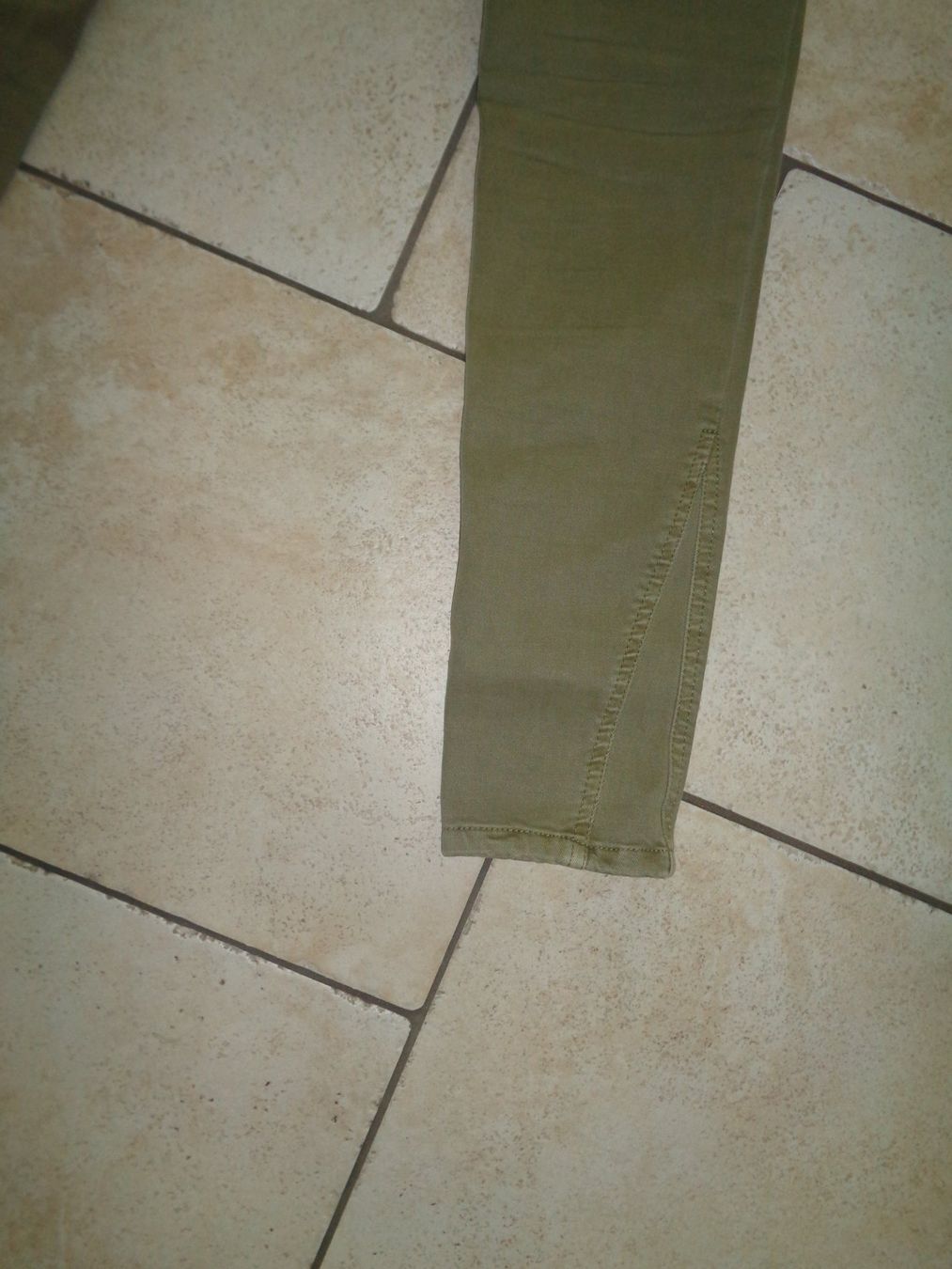 Esprit Pantalons: Hose  Esprit  Grösse 36 – D'occasion à Kreuzlingen par Robi-2003 4