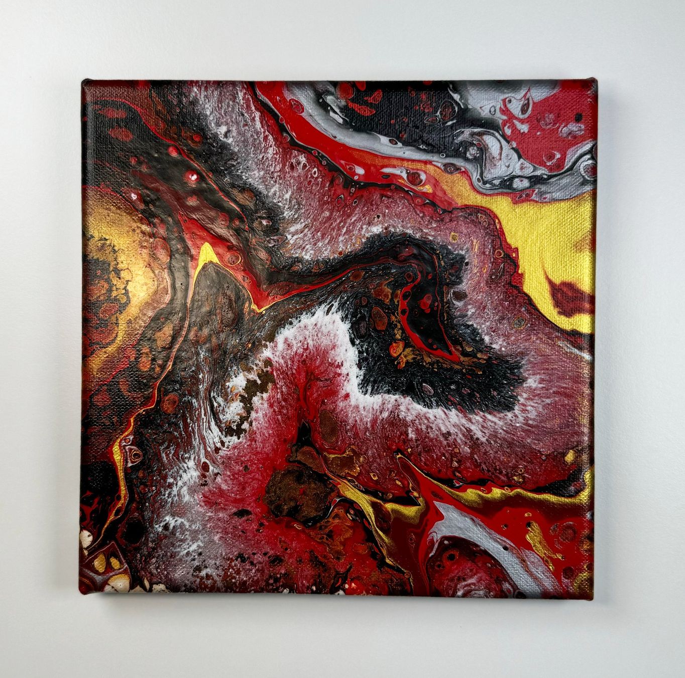 Gemälde: Acryl-Flüssigmalerei, quadratisch – Gebraucht aus Schlieren von MayaSheng1983
