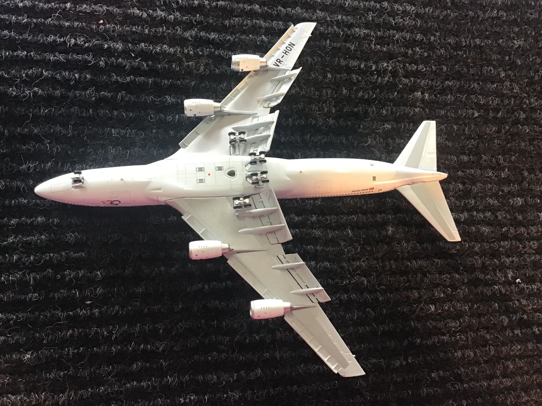 Boeing Kit di modellismo & Modellini statici: BOEING 747-300 CATHAY PACIFIC 1:400 – Usato da Männedorf venduto da Spezial-Modelle 4
