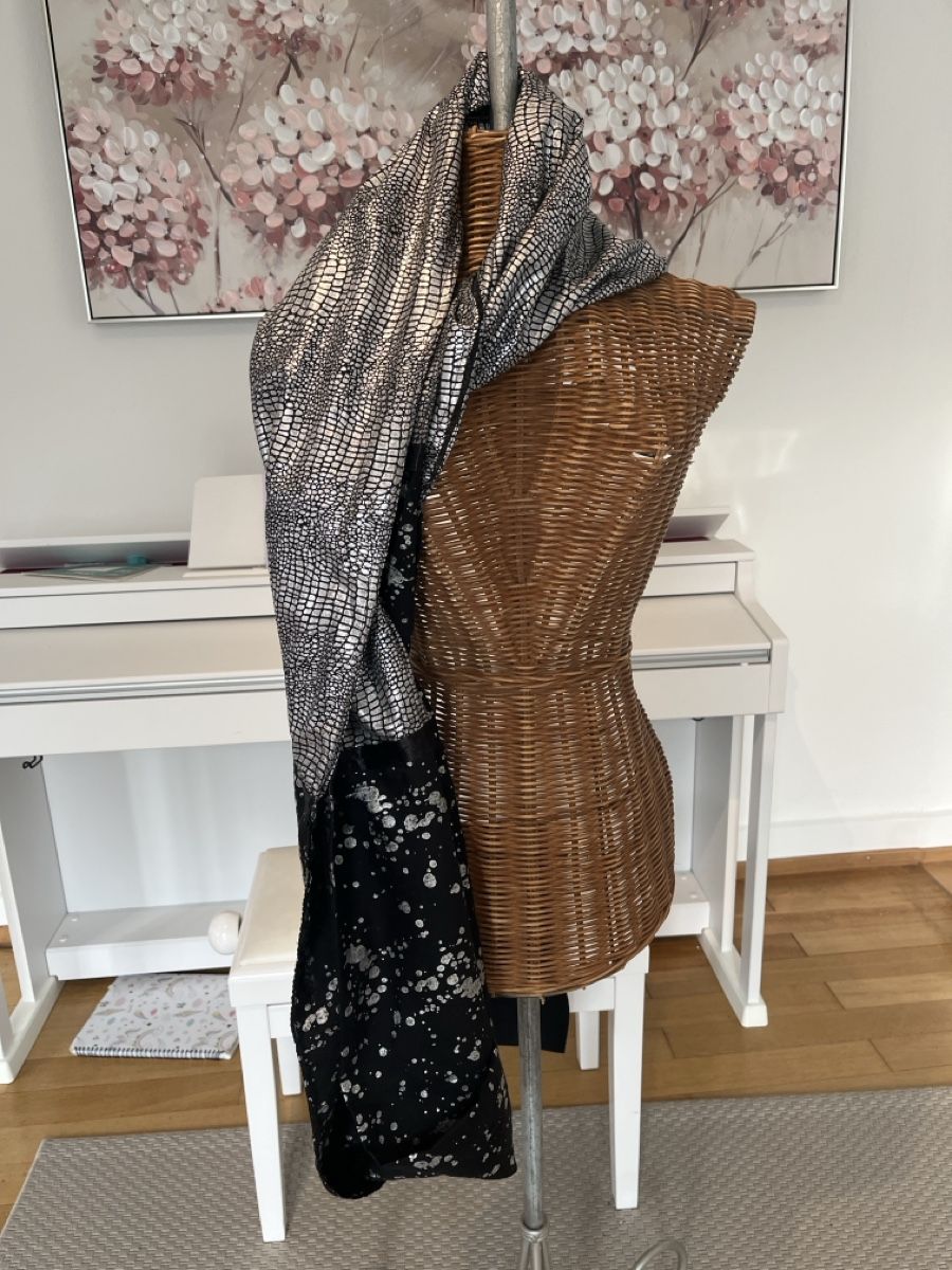Foulard & Sciarpe: Schal, Stola mit Silbermuster – Usato da Solothurn venduto da Bobesch08 6