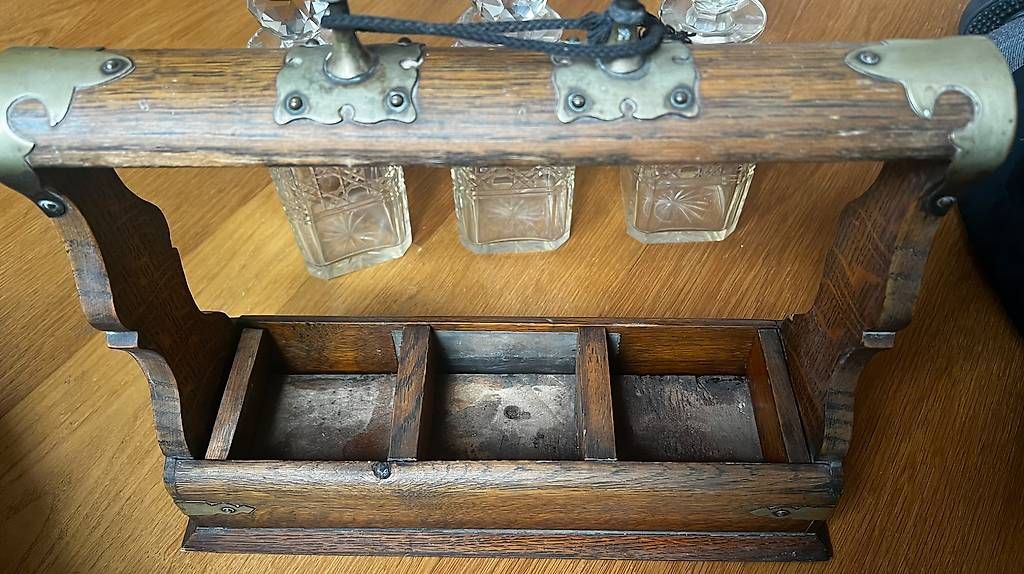 Cassapanche: Antikes englisches Tantalus aus Eichenholz / Messing – Usato da Bottighofen venduto da Chrigel81 7