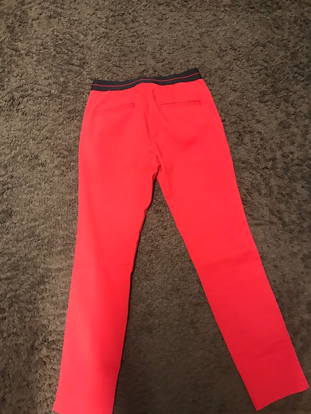 Zara Pantaloni: Rote Hose von Zara Gr S – Usato da St. Margrethen SG venduto da kellenbh 1