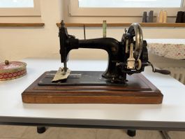 Antike Hand Nähmaschine Pfaff