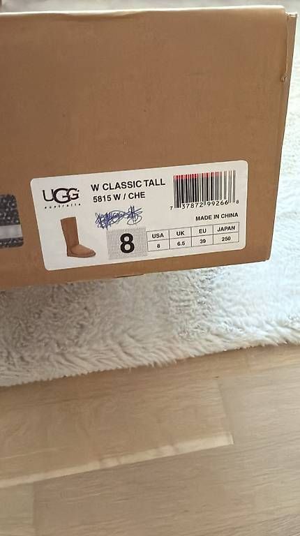 Chaussures femmes: UGG Boots  – Neuf avec emballage d'origine à Uster par nat_w6qv 1