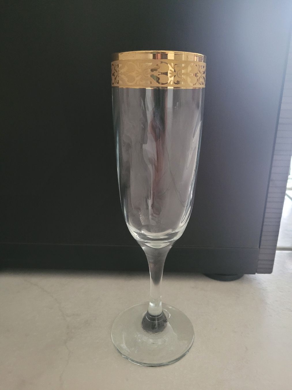 Bicchieri: Goldrand-Gläser - Set  – Usato da Olten venduto da alv_8xlq 2