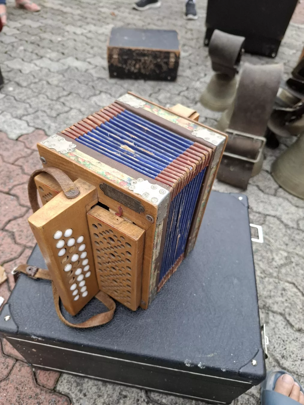Strumenti musicali: schwyzerorgeli – Usato da Villeneuve venduto da BibiVintage 6