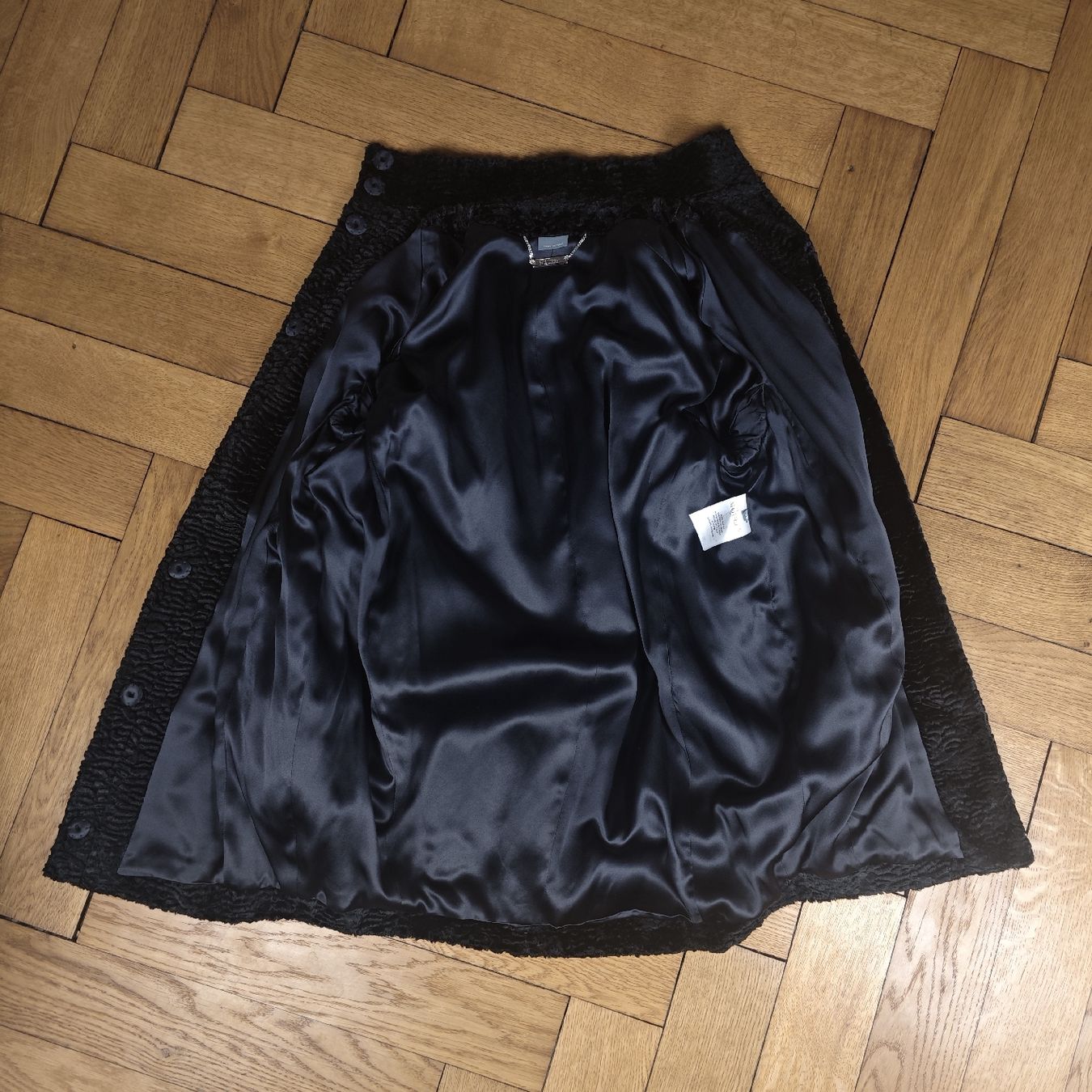 Alexander Mcqueen Mäntel: ALEXANDER MCQUEEN Mantel Kunstfell schwarz IT38 – Gebraucht aus Schaffhausen von clxud 2