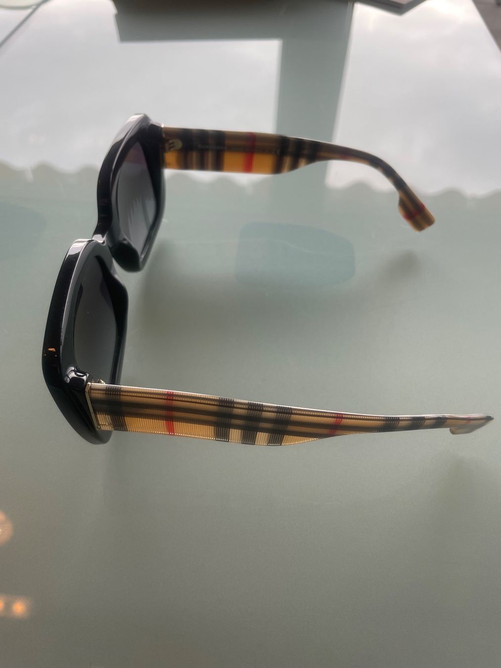 Burberry Occhiali & Lenti: Lunettes de soleil Burberry – Usato da Vuadens venduto da Nina11 2