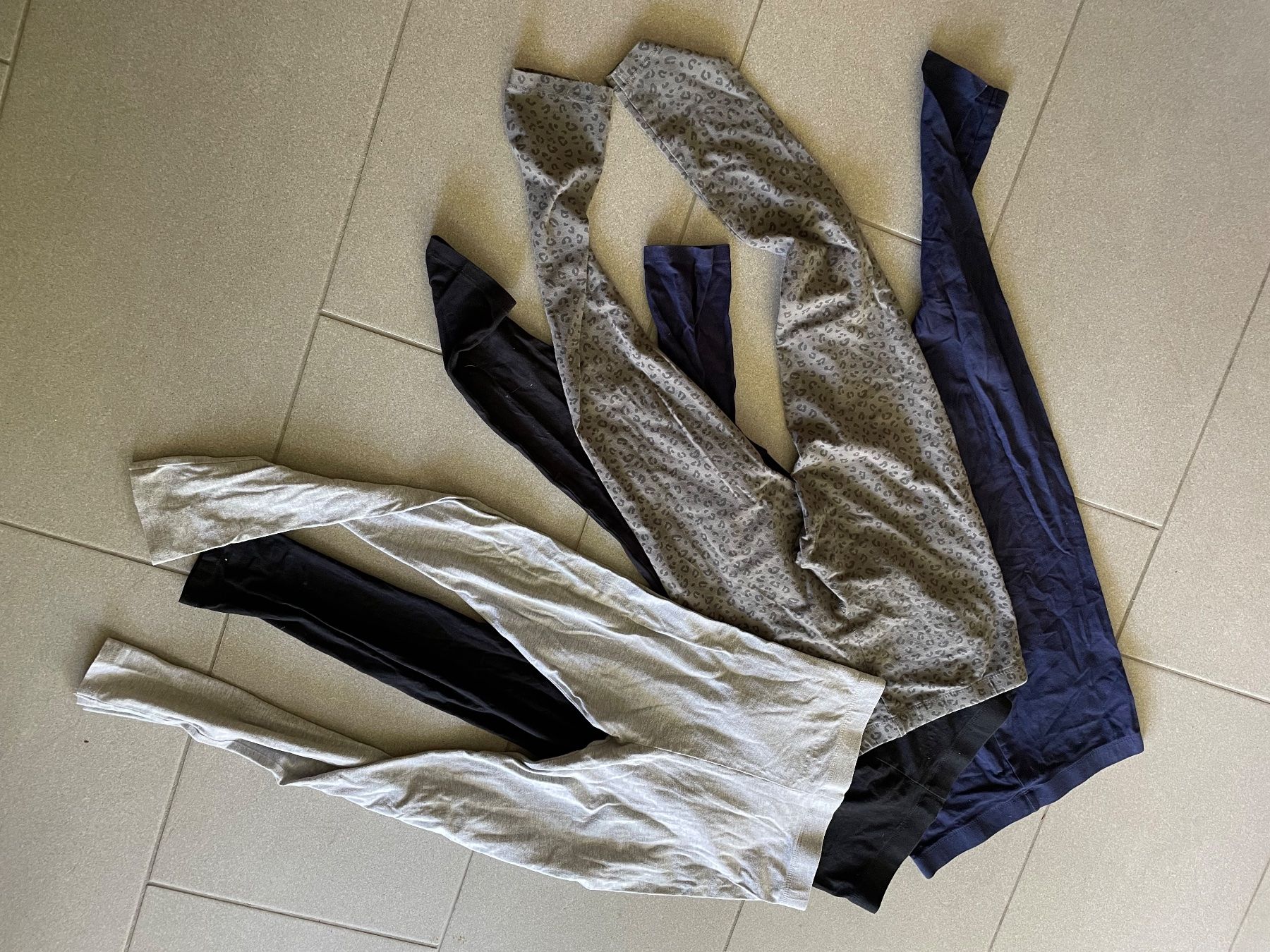 Lotti & Set di vestiti: Kleiderpaket Gr. 146/152 – Usato da Rikon im Tösstal venduto da ali_se 2