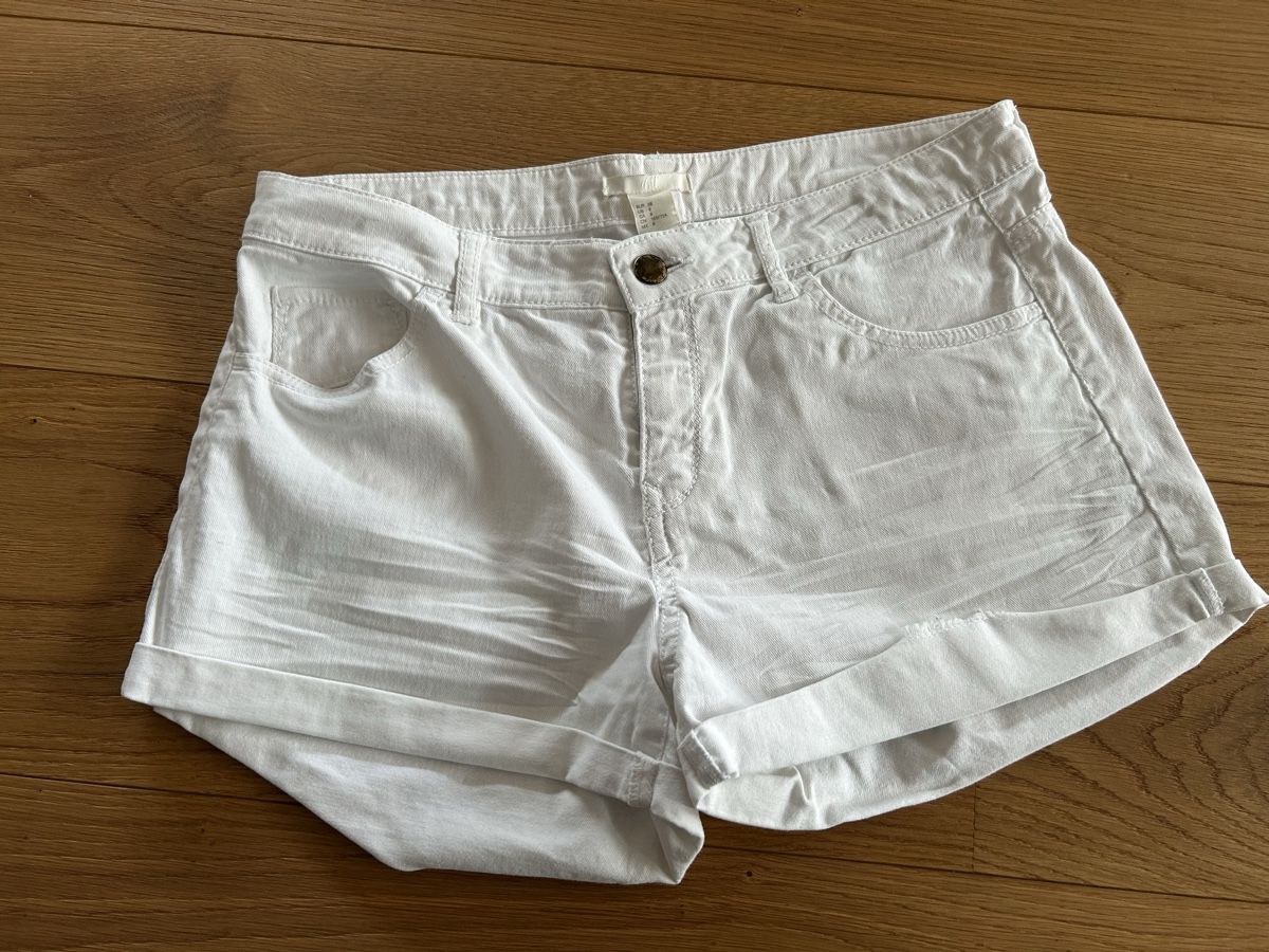 H&M Hosen: H&M Shorts, Weiss, Gr.38 – Gebraucht aus Goldswil von Juli20