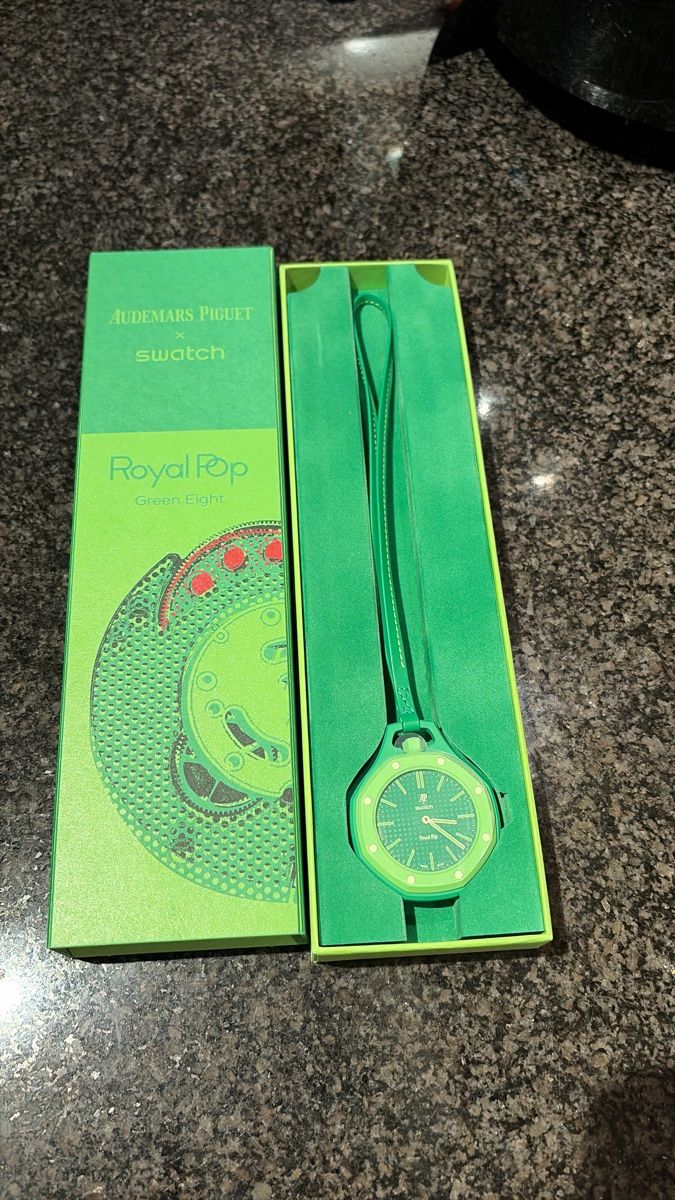 Swatch Orologi: Swatch x Ap Royal Pop Green Eight – Nuovo e nell'imballaggio originale da Buchs ZH venduto da sla_cy9h 1