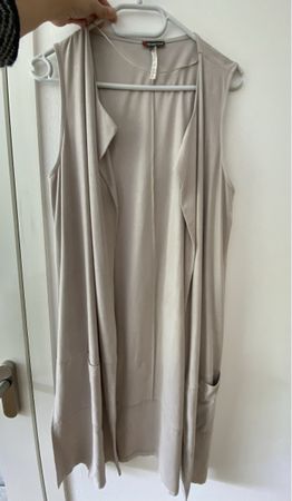 Leichtes Gilet in Wildlederoptik