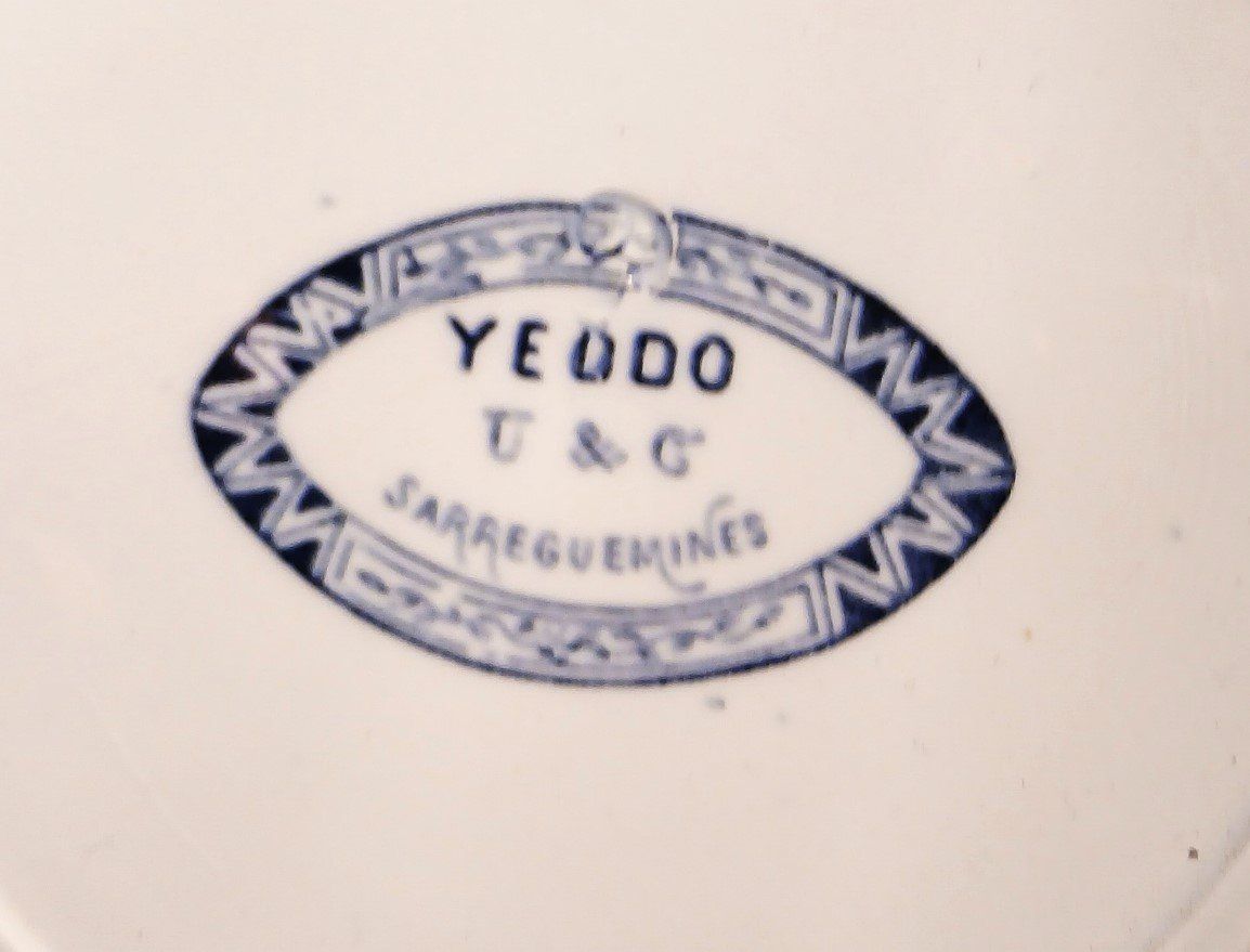 Piatti: SARREGUEMINES YEDDO - vers 1895 – Usato da LE MONT-SUR-LAUSANNE venduto da CHOCO04 1
