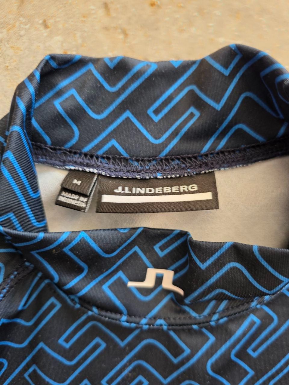 Lindeberg Maglioni & Felpe: J.Lindeberg leichter Stehkragen Pulli Gr. M – Usato da Maur venduto da Edsch 2