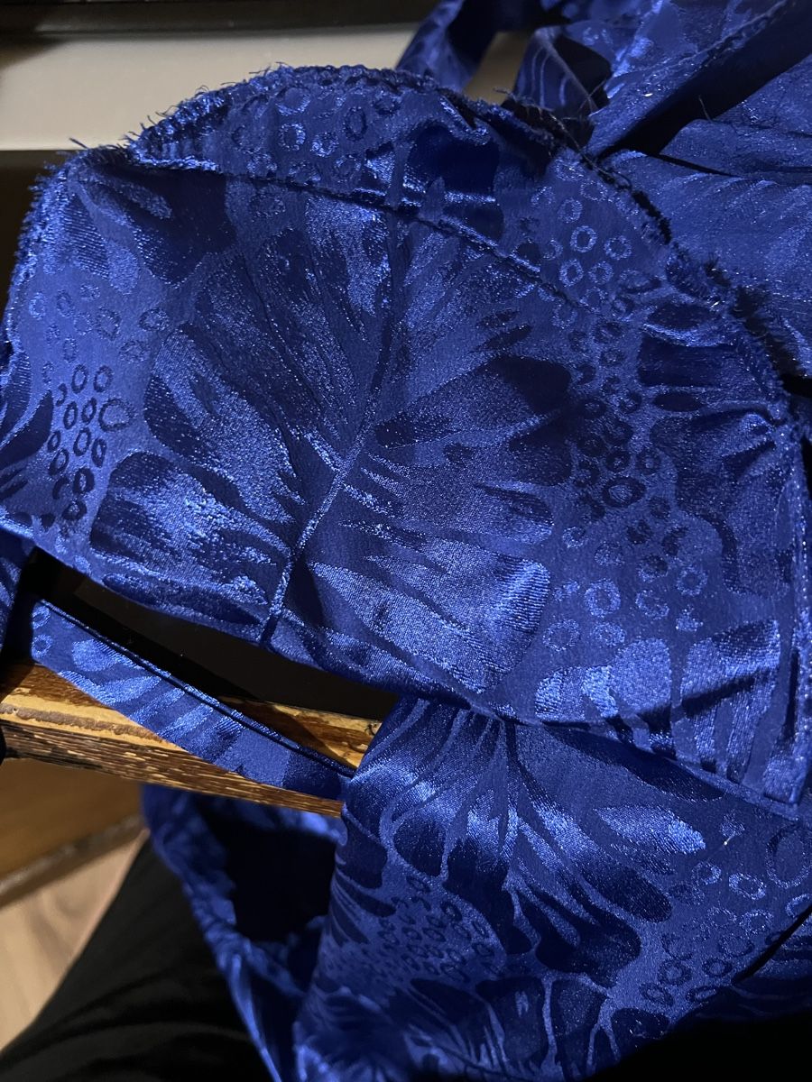 Vestiti: Robe en soie vintage  – Usato da St-Pierre-Clages venduto da ste_xk6p 8