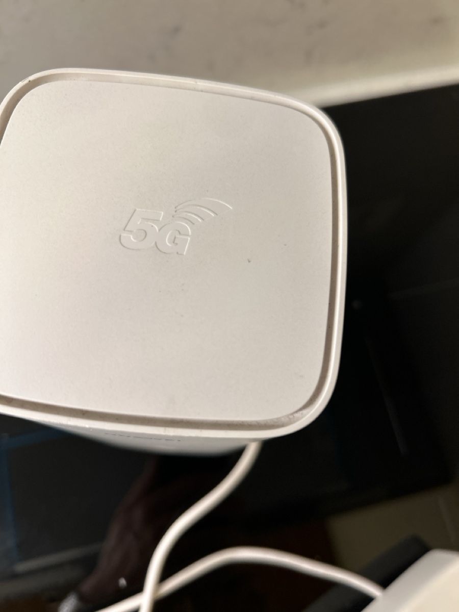 Huawei Modems & Router: huawei 5g cpe pro 2 5G Router – Gebraucht aus Basel von BAD-1 1