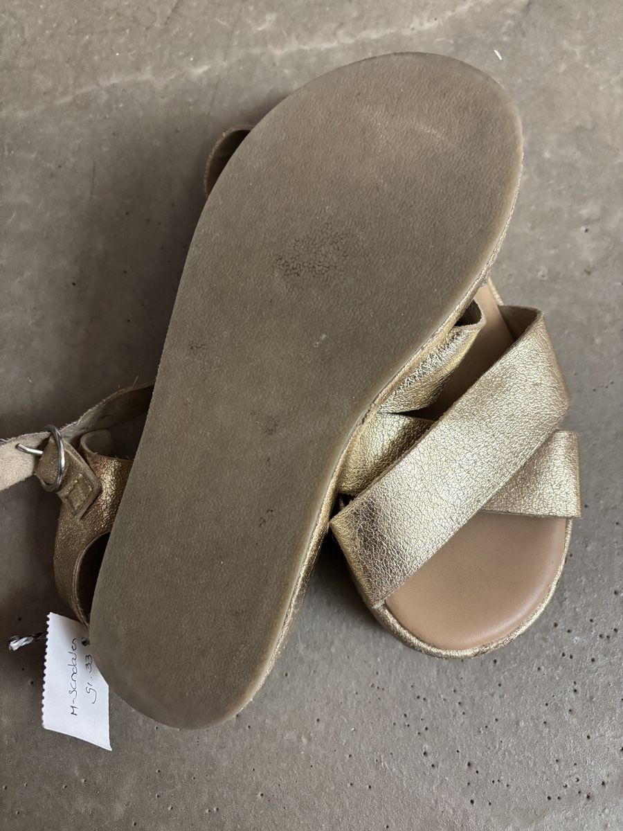 Zara Scarpe per ragazze: ZARA Sandalen Gold, Grösse 33 – Usato da Büren an der Aare venduto da Nikito2001 3